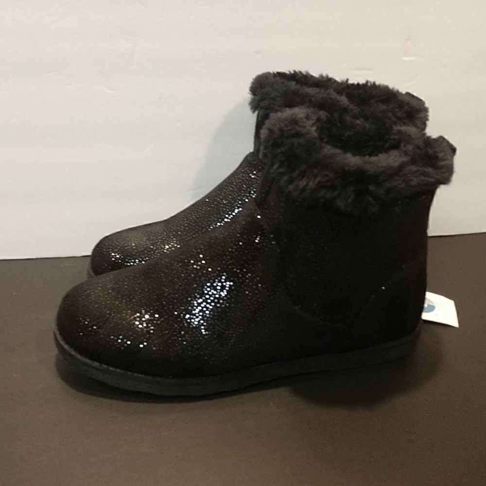 👍 Target Black Glitter Booties. S3